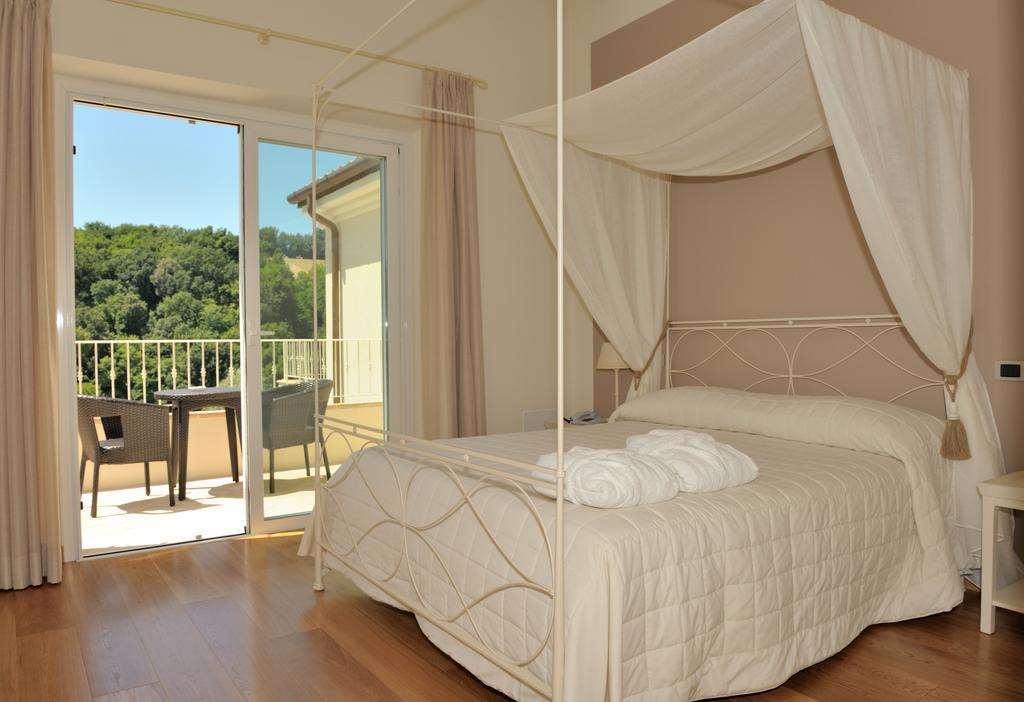 Hotel Giardino Suites And Spa - נומאנה חדר תמונה