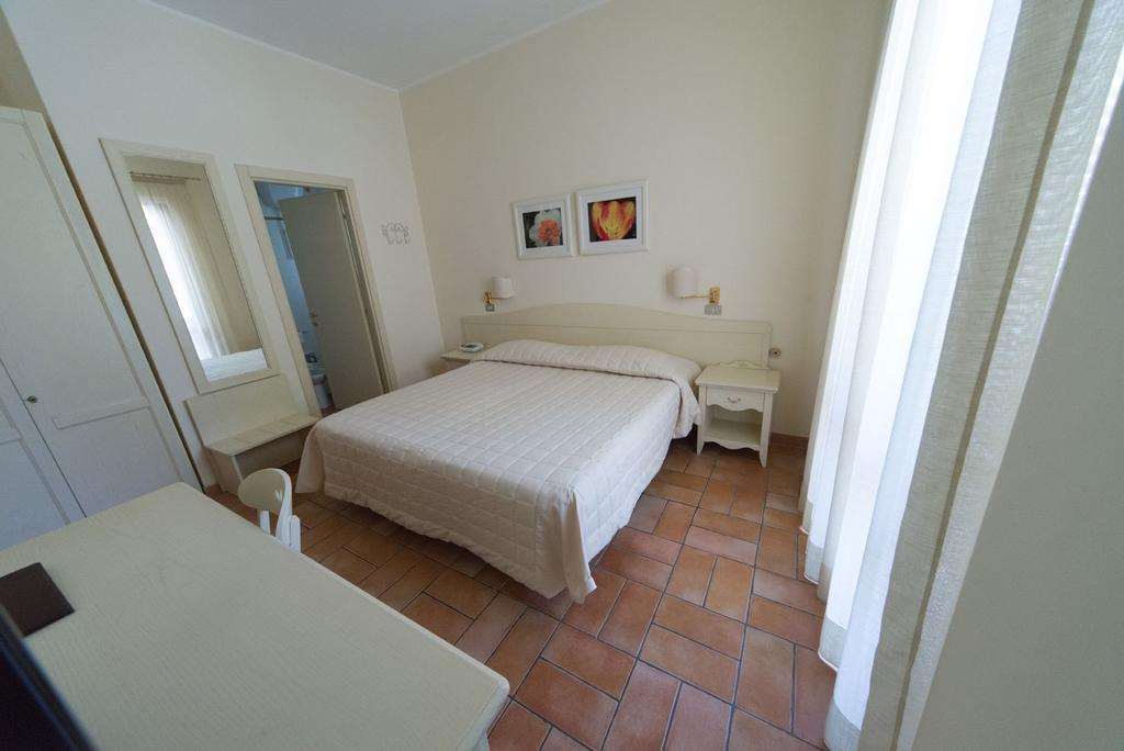 Hotel Giardino Suites And Spa - נומאנה חדר תמונה